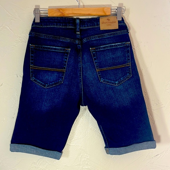 Abercrombie Denim short;Dark blue;Size:13/14 - Picture 2 of 4